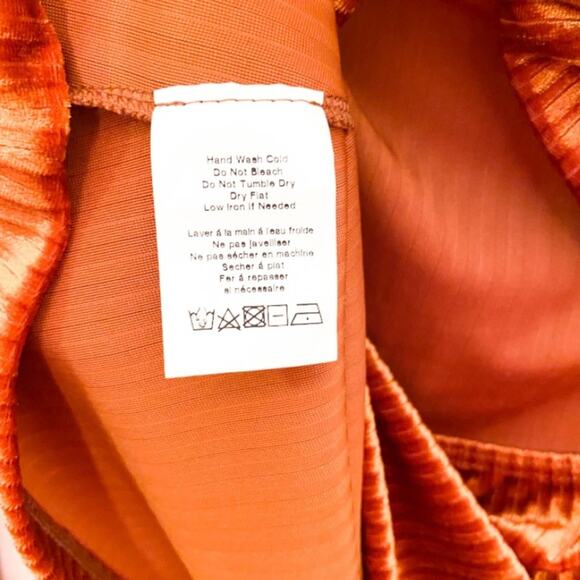 NWT All‎ In Favor Orange Ribbed Velvet Bow Back Top - Picture 10 of 10